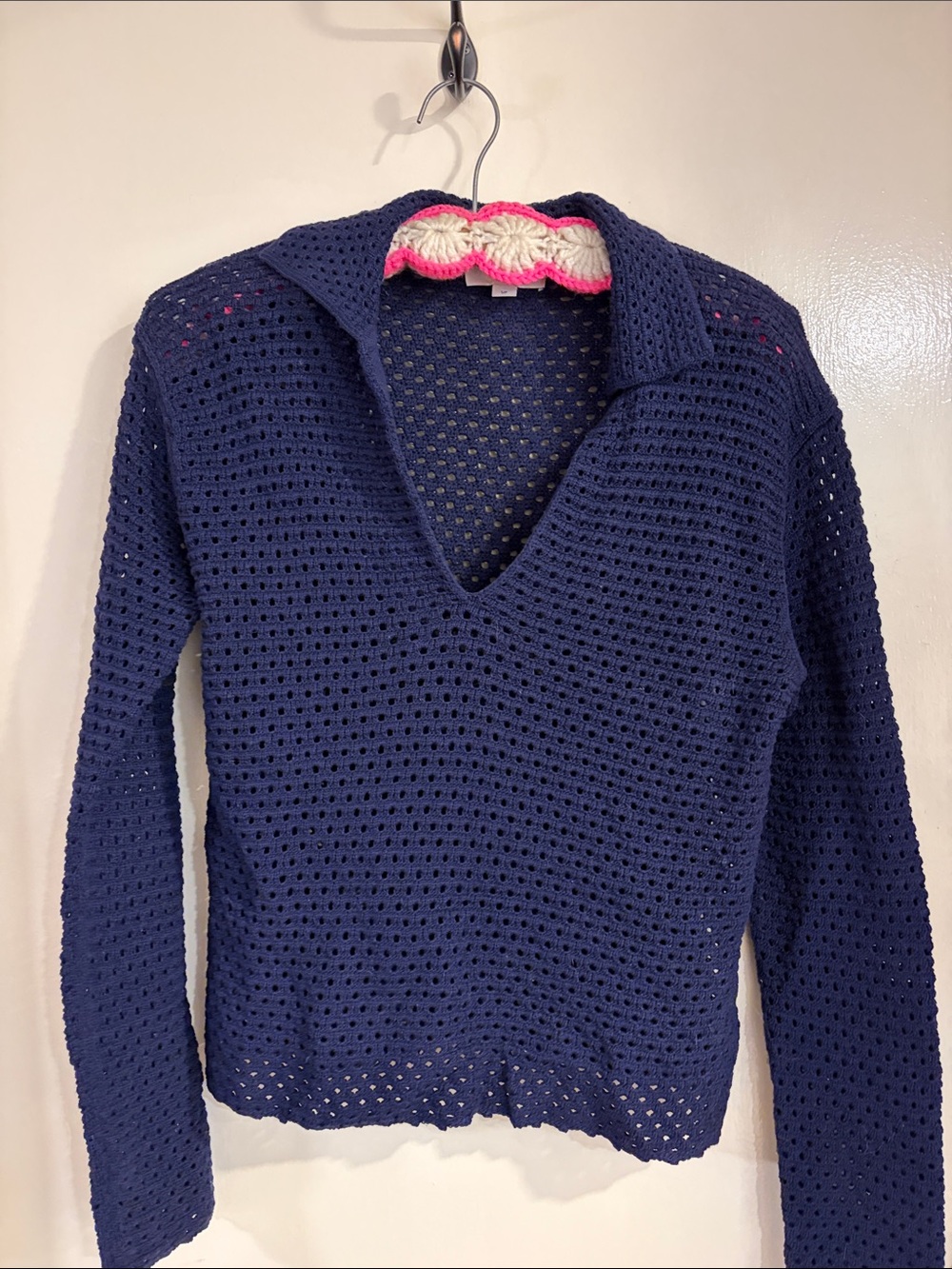 Vince Navy Open-Knit V-Neck Sweater with Contrast Trim